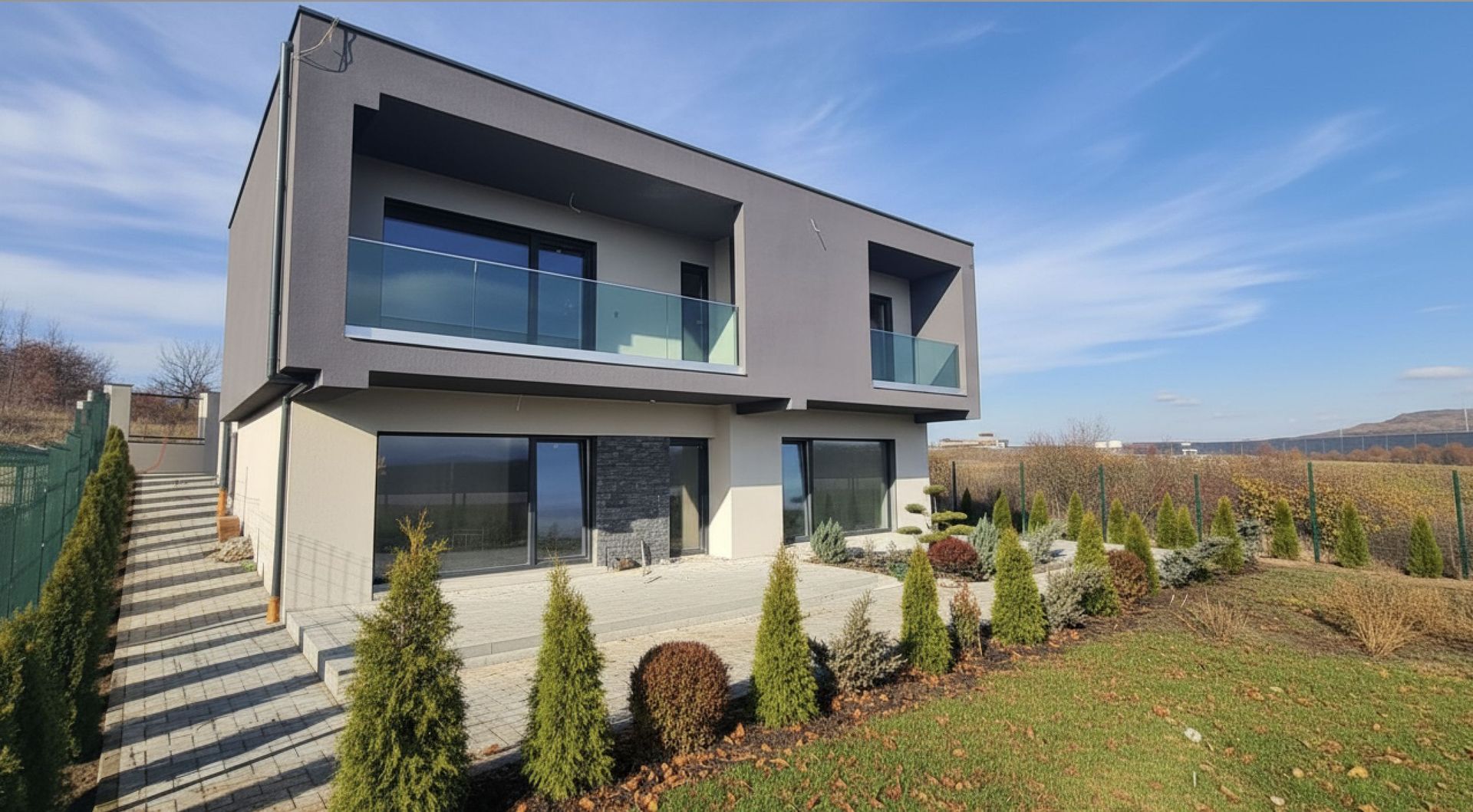 Casa individuala LA CHEIE (partial mobilata) Selimbar Sibiu - Poză 2