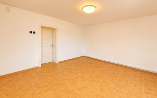 Casa individuala cu 4 camere de inchiriat in Andrei Muresanu - Poză 8