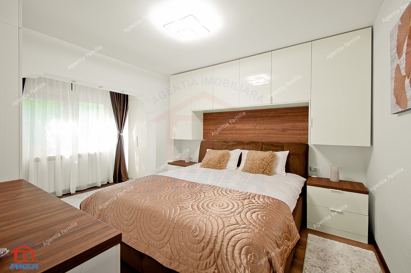 De închiriat apartament 3 camere, Micro 21 - Poză 1