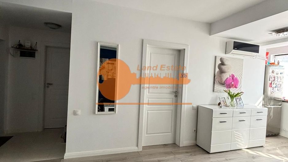 2 camere bloc 2017 Gorjului - Poză 7