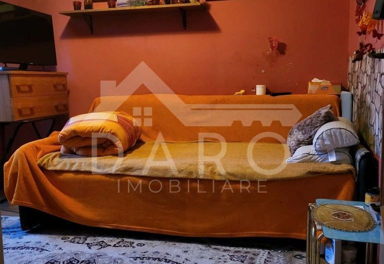 Vând apartament cu 3 camere în Dambu - Poză 3