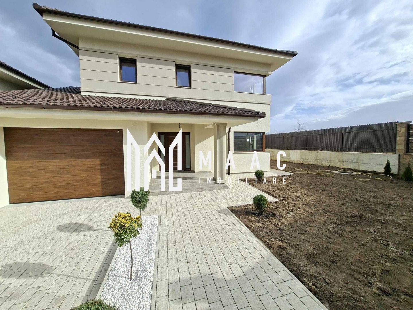 Casa individuala | Cisnadie | Centru | 465 mp - Poză 2