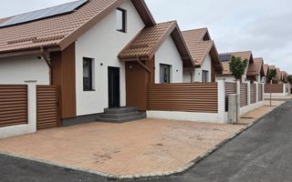 Vila individuala 4 camere panouri fotovoltaice - Poză 14