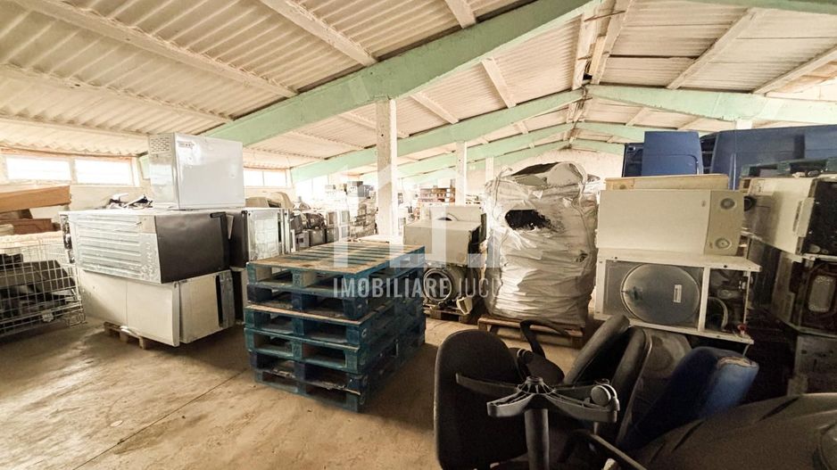 Spatiu de inchiriat 500MP Inaltimea de 4m Jucu de Mijloc - Poză 3