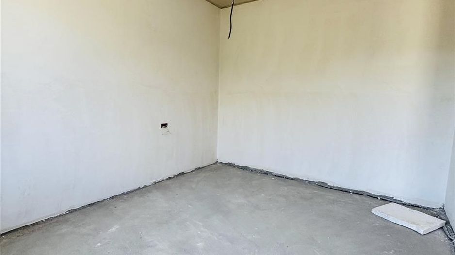 Casa Plan Parter Semifinisata Zona Oncea - Poză 4