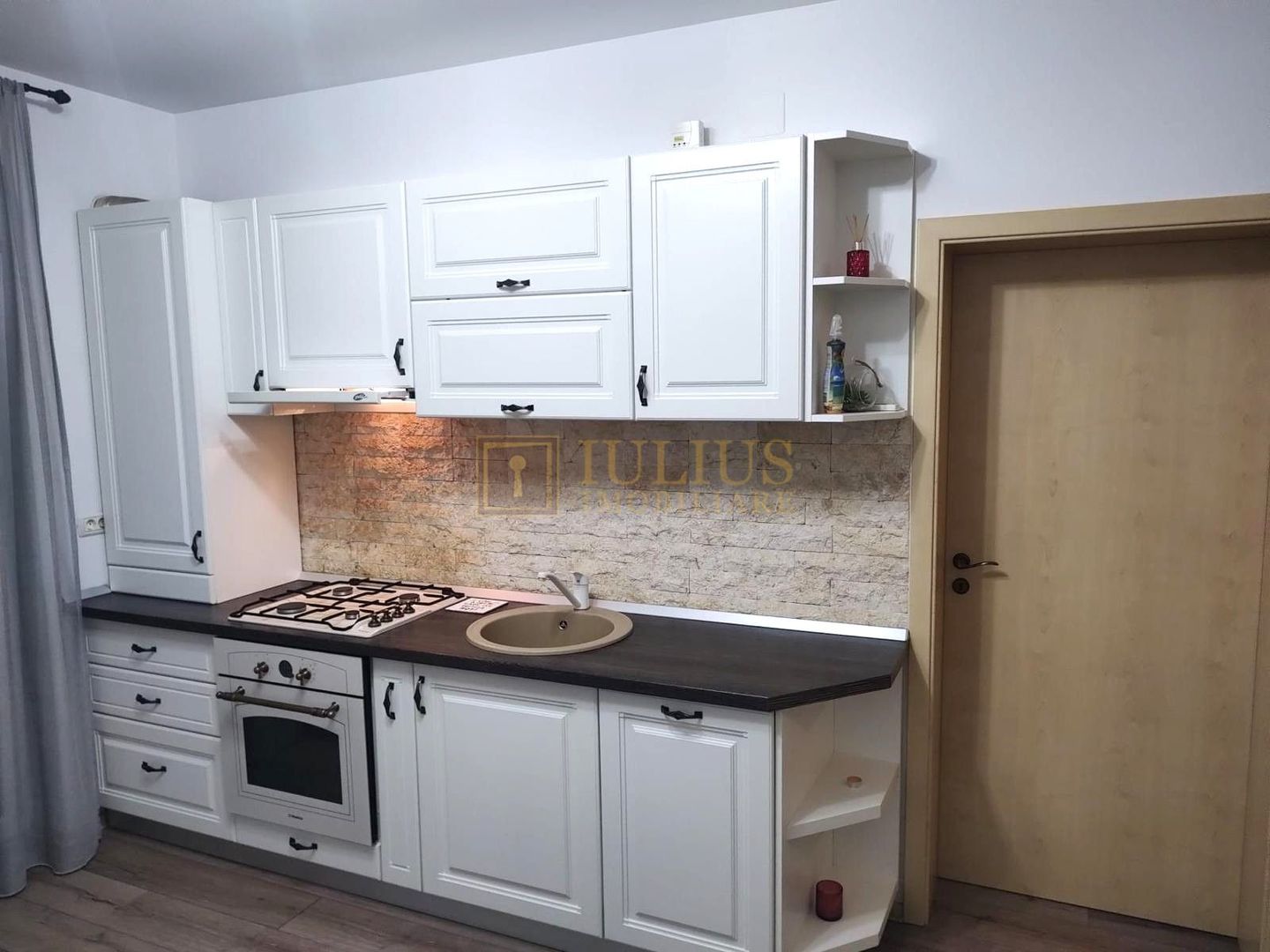 Apartament in Dumbravita, loc de parcare - Poză 3