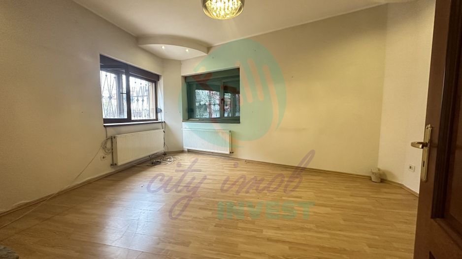 Casa formata din 2 corpuri cu TEREN 433 MP - Poză 11