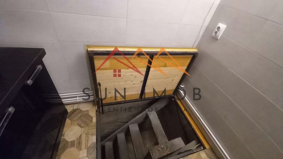 Casa 3 camere decomandate, renovata recent, zona centrala, 536mp teren - Poză 11