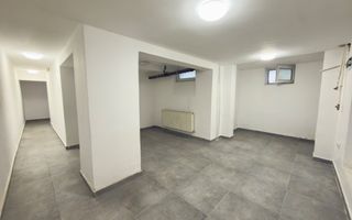 Vila spatioasa | Complet renovată | Central - Poză 17