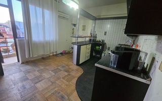 Casă Impresionantă de Vânzare Vitan ideal pentru Locuință sau Business - Poză 9