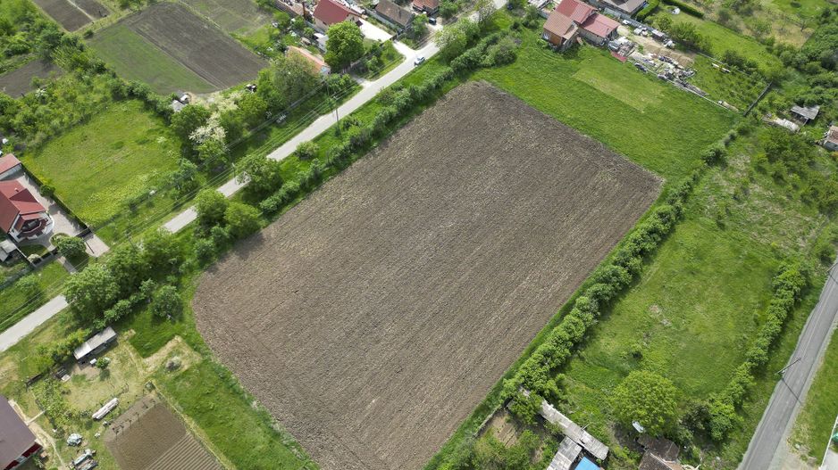 Teren Intravilan de 3,090 mp în Cuvin - Poză 20