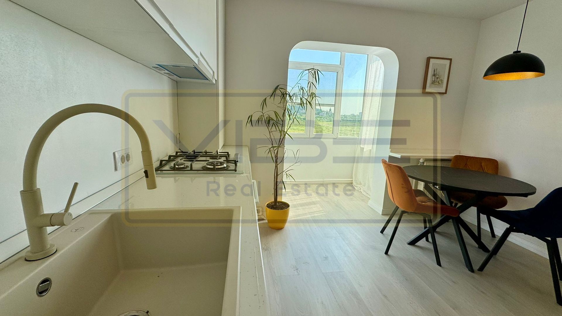 Apartament 3 camere decomandat Podu Ros  Piata Nicolina - Poză 6