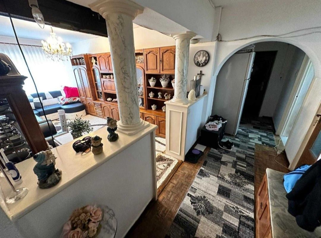 BRASADAS vinde ap 4 cam 90mp etaj 7/8 BCA Careiului M16. - Poză 1