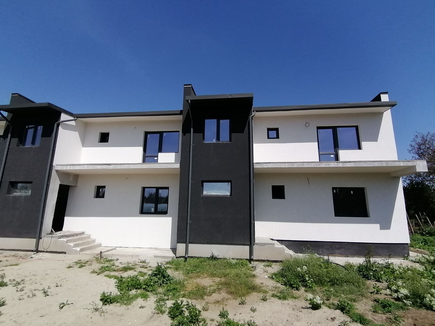 Casa P+1 in comuna 1 Decembrie - str. Victoriei - Poză 15