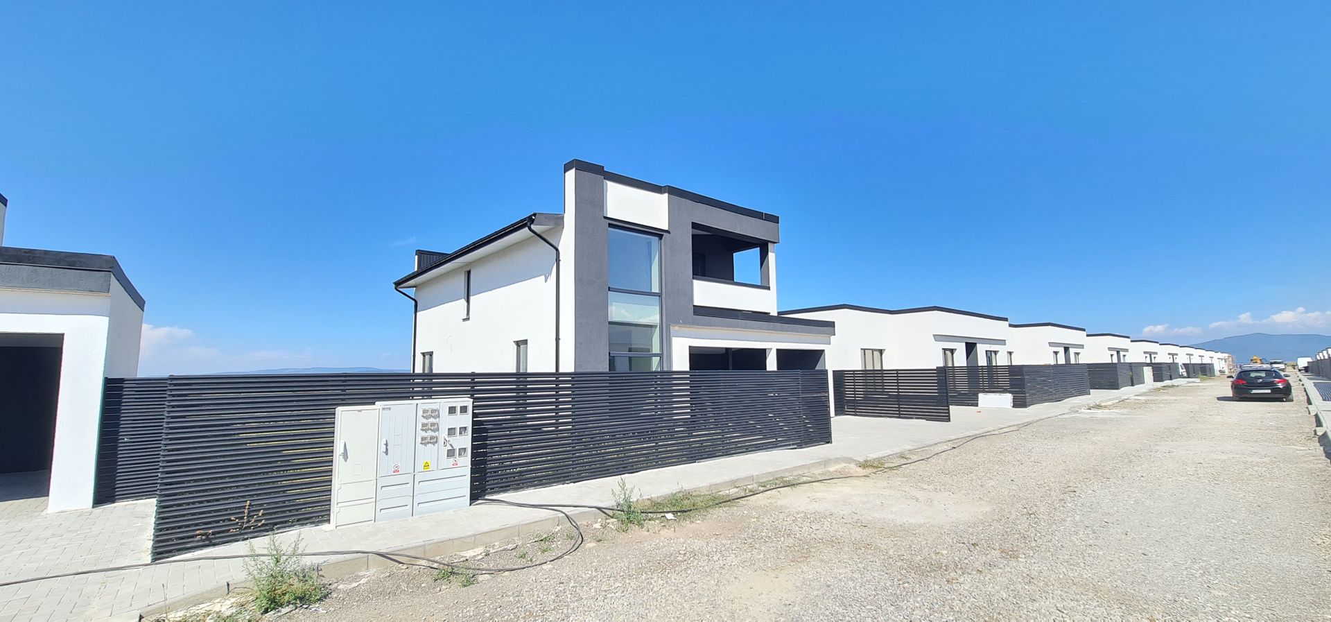 Casa individuala 4 camere 3 bai si garaj Cartier Izvor - Poză 12