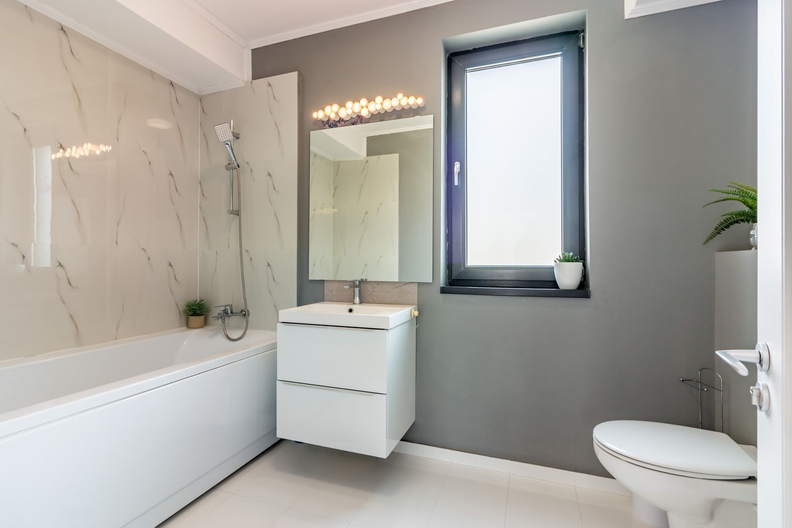 Casă / Vilă cu 4 camere de vânzare Tunari - Poză 7