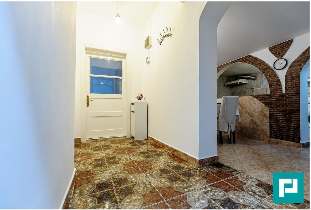 Proprietate cu 5 camere Aurel Vlaicu - Poză 17