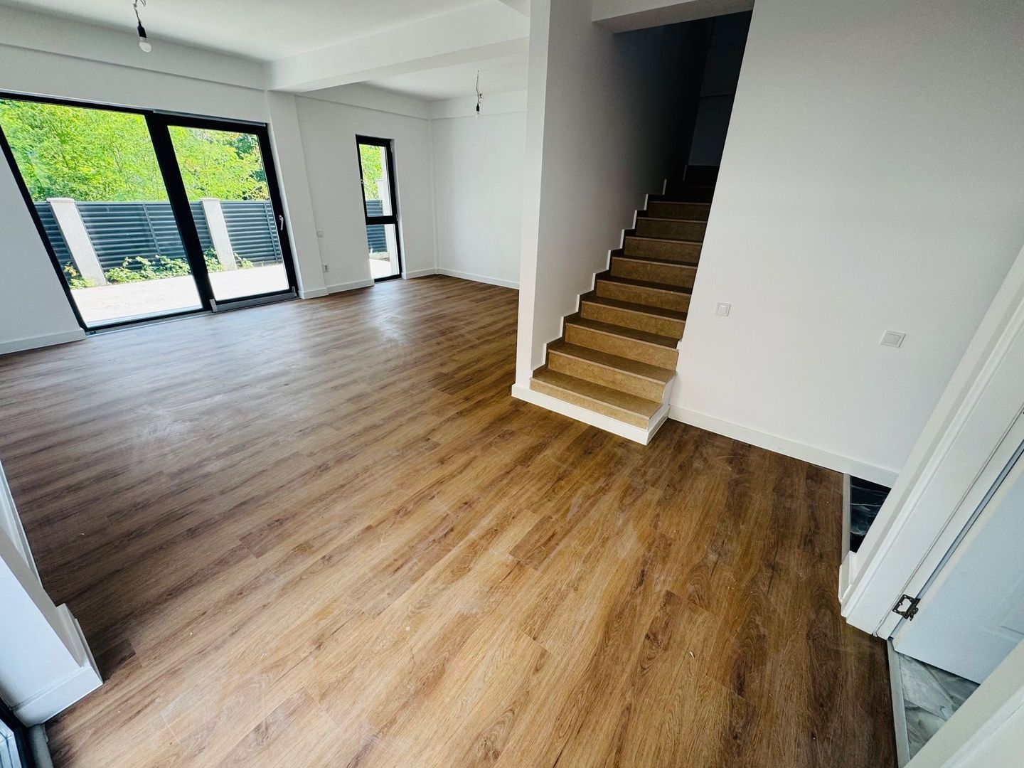 Individuala Tunari-Otopeni PREMIUM cu toateuTILITATILE - Poză 6