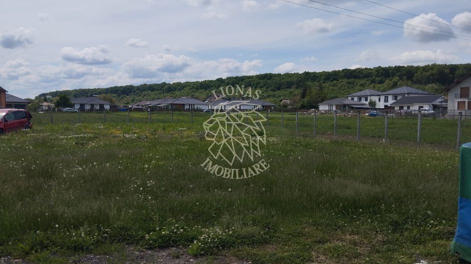 Teren intravilan 800 mp cu utilitati-ideal casa-Unirea - Poză 1