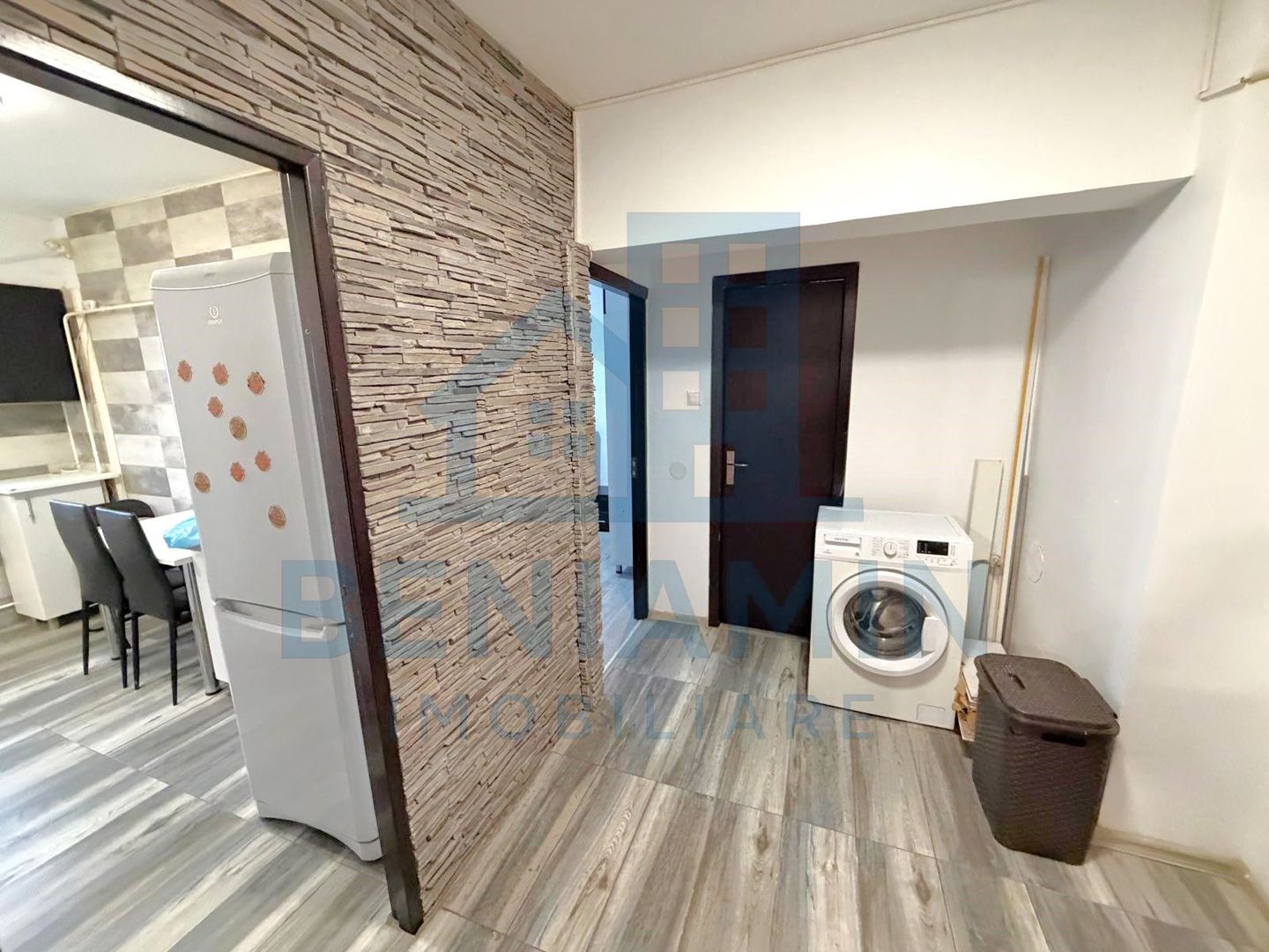 2 Decomandate Mobilat Utilat Calea Bucuresti Rotonda 52mp - Poză 8