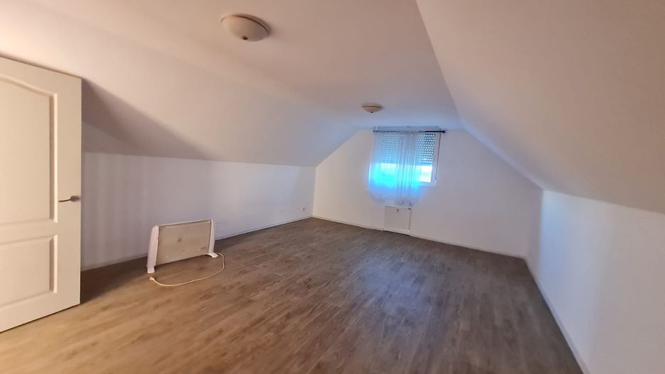 Casa cu teren de 14340 mp în Jebel/Pretabila pentru afacere - Poză 10