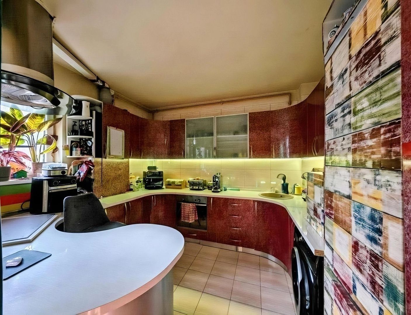 Apartament 3 camere ,grădină, foișor, loc de joacă, parcare,boxa - Poză 8