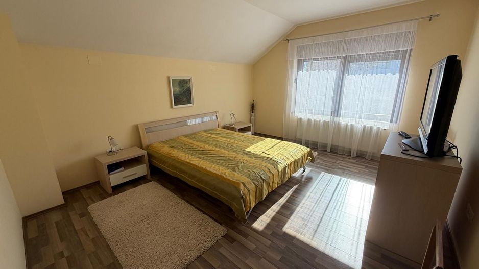 Vila cu 5 camere, garaj teren 790 mp Dumbravita (zona Cora) - Poză 5