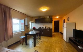 Apartament luminos cu 2 camere, la mansardă, în zonă căutată - Poză 7