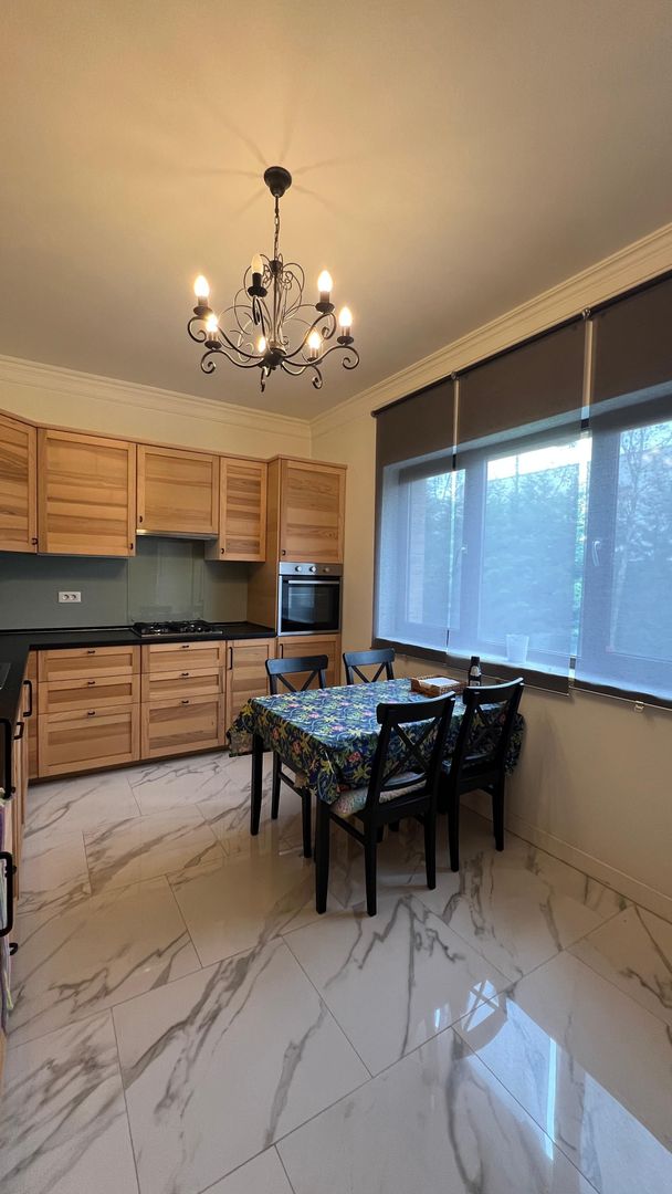 Vila individuala cu 5 camere Otopeni - Poză 7