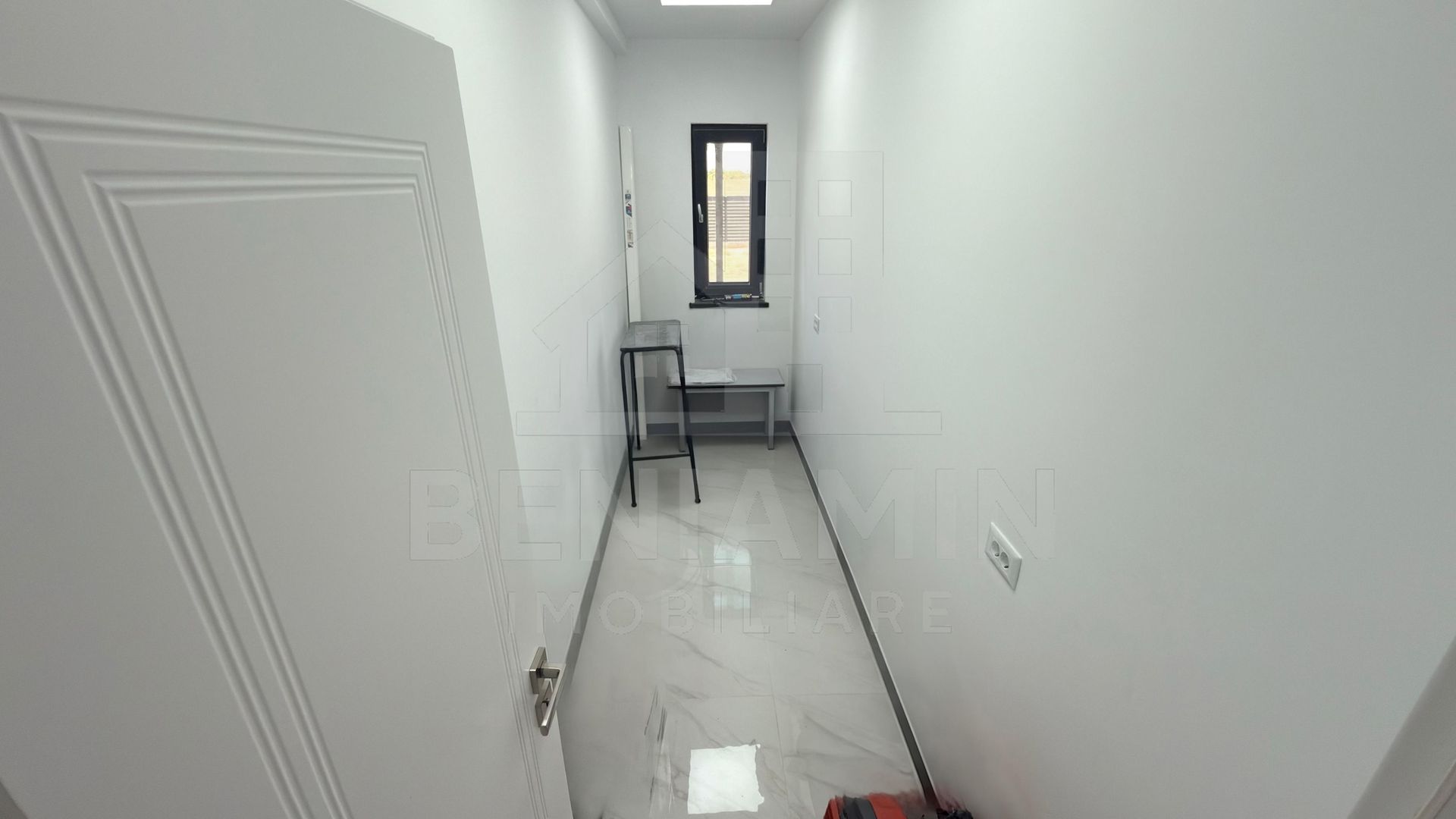 Casa moderna pe parter la Metro / Aeroport cu teren 479mp - Poză 14