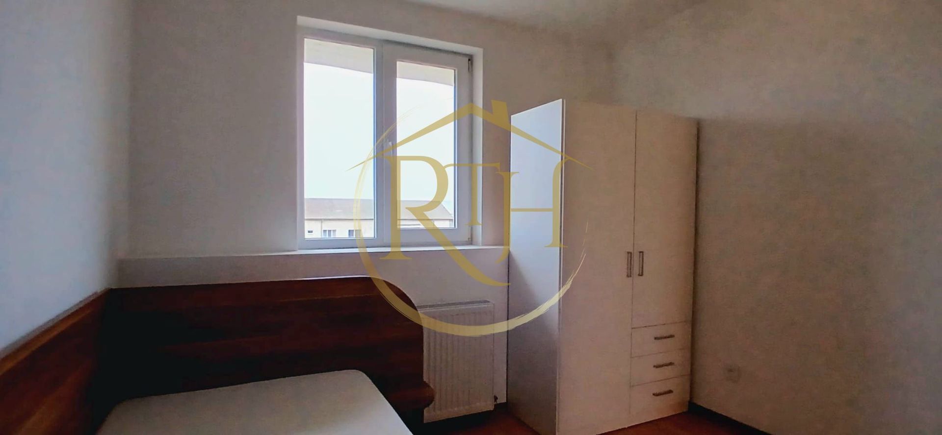 Oferim spre inchiriere un ap cu 3 camere nou in Girocului la mansarda! - Poză 11