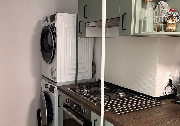 Particular; apartament 3 camere complet renovat si mobilat - Poză 3