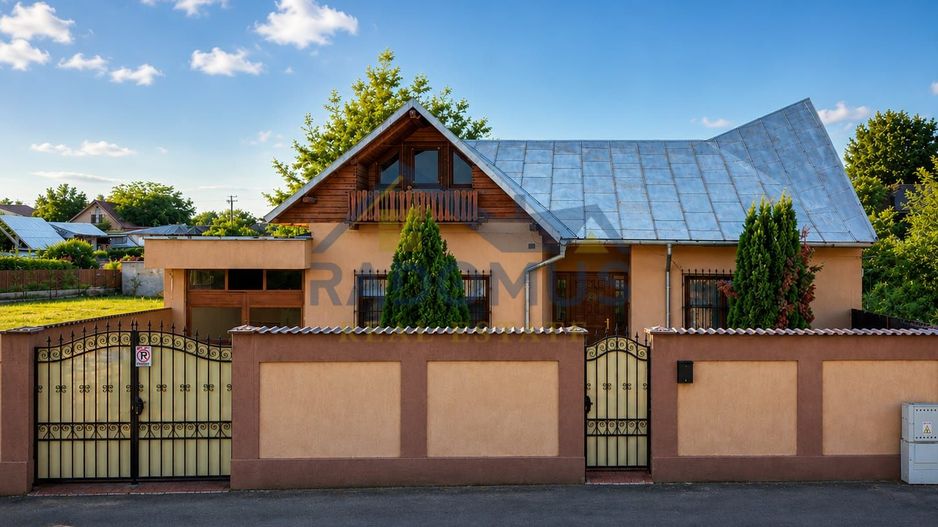 Vila 4 camere | Teren 532 mp | Piscina si foisor | Str. Lupeni - Poză 1