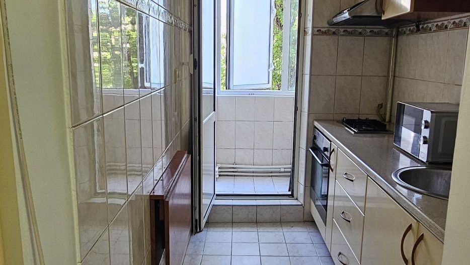 Apartament 3 Camere de Vanzare - Drumul Taberei, lângă Plaza România - Poză 6