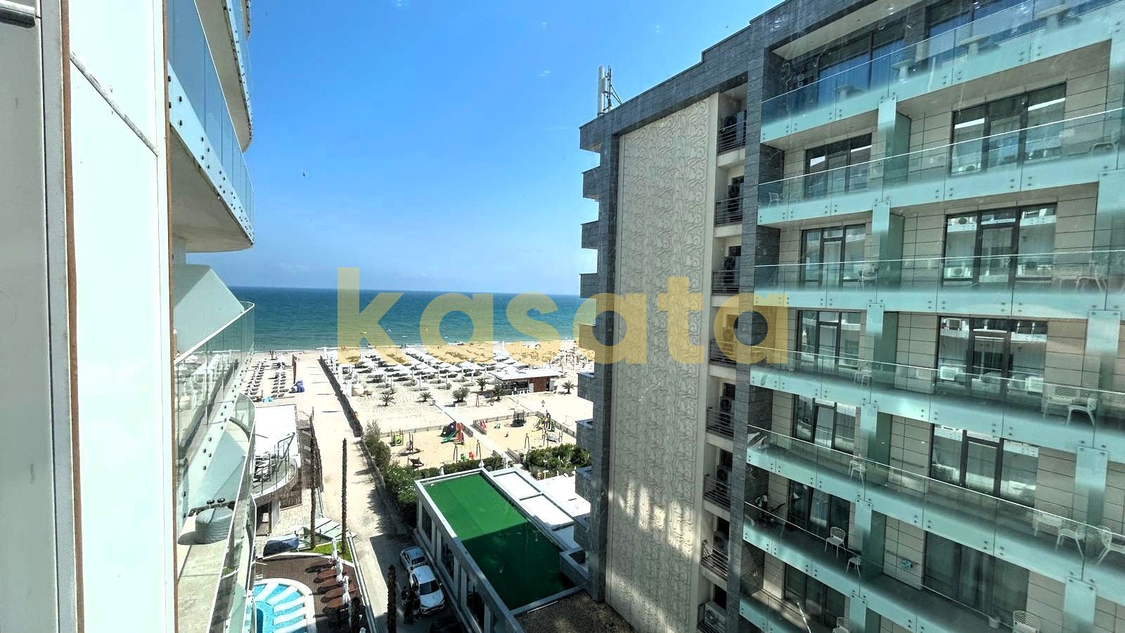 3 camere I White Tower I vedere panoramica I terasa 27 mp I et 7 - Poză 32