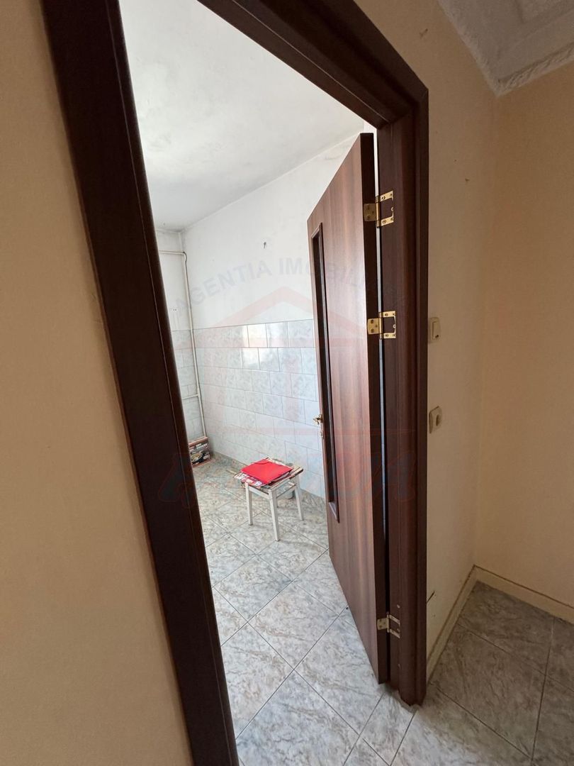 47.900 euro APARTAMENT LIBER, doua camere, decomandat,  Micro17 - Poză 6