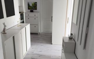 Apartament Piata Victoriei / metrou - Poză 2