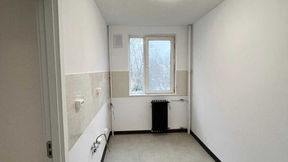 De Vanzare apartament 2 camere,  Drumul Taberei - Poză 3