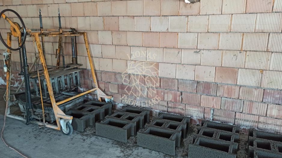 Hala productie boltari/coame/stalpi 173 mp-teren 1400 mp-Jelna - Poză 3