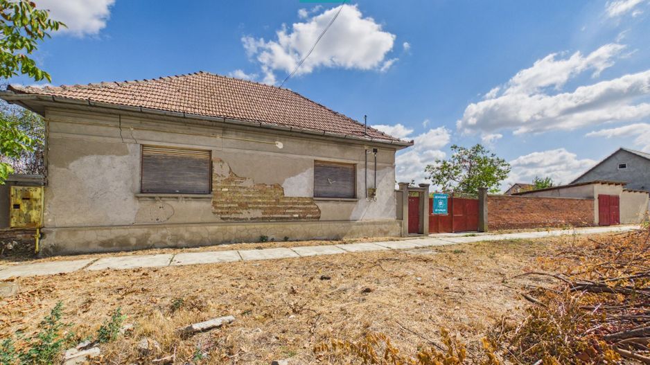 Casă cu potențial și teren 1.440 mp  - Sântana - Poză 7