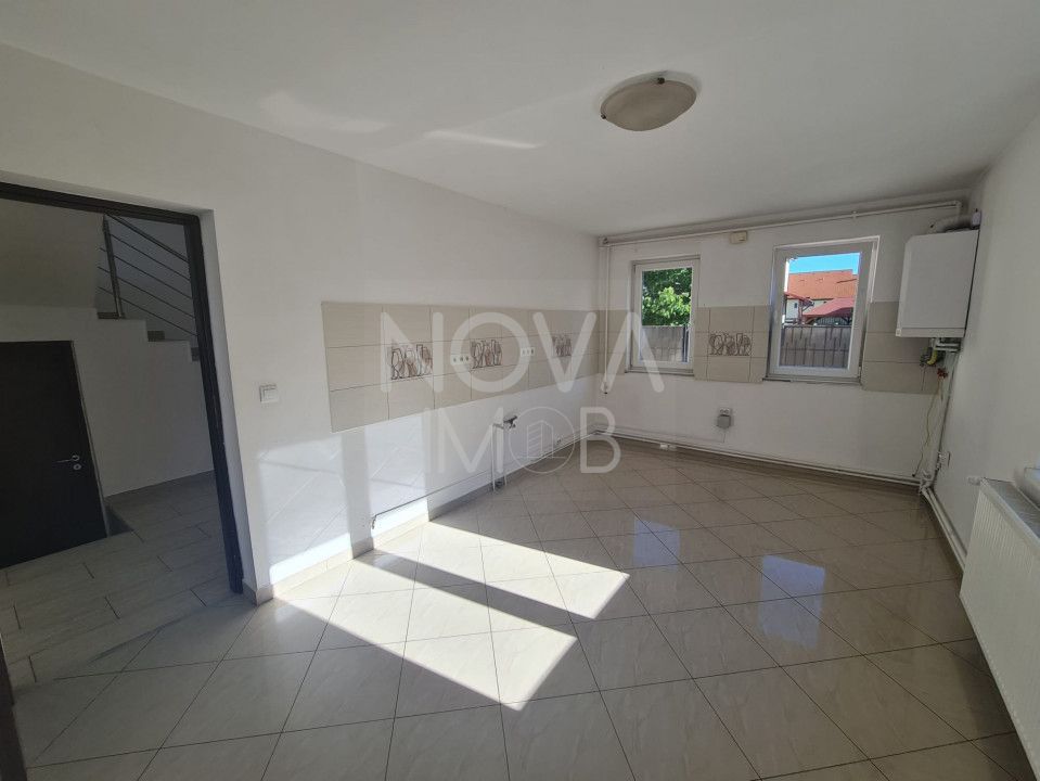 Casa tip duplex de inchiriat - nemobilata, zona Brana - Selimbar - Poză 18