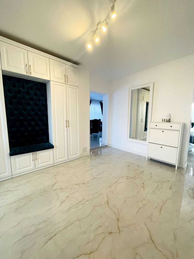 Casă de vânzare – 6 camere P+M, Haieu - Poză 4