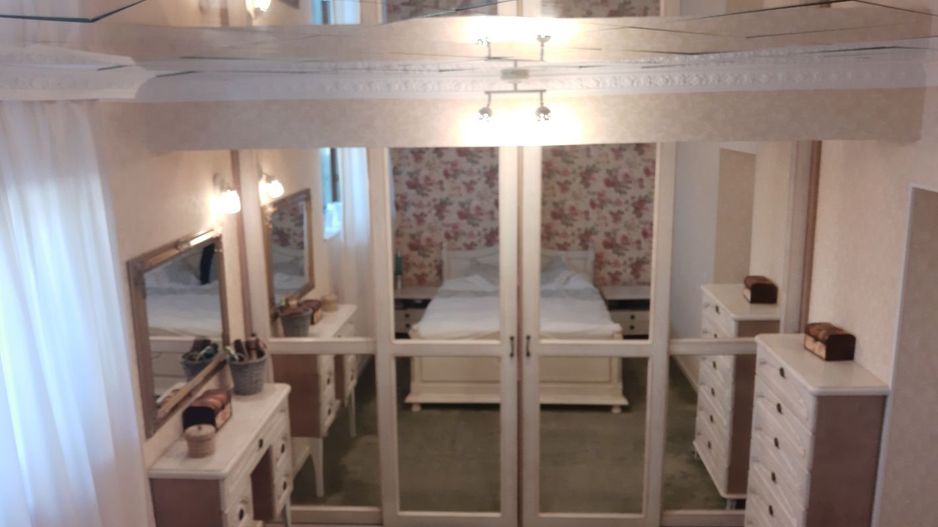 Penthouse cu grădină, beci, magazii,  parcare - zona Bucium, - Poză 4