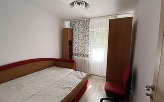 Apartament 2 camere, semidecomandat, zona Cetate. - Poză 2