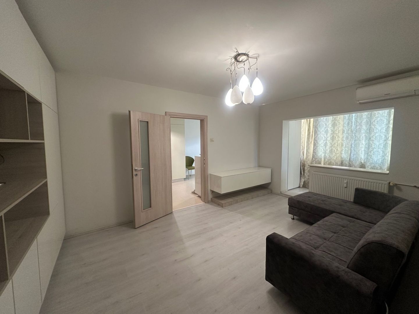 AP. 2 CAMERE- OBOR, BLOC REABILITAT, MOBILAT/UTILAT MODERN - Poză 1