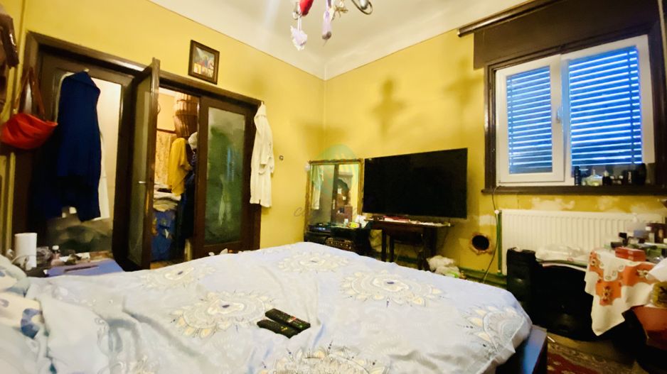 Casa singura in curte  in zona Unirii-Calea Calarasilor - Poză 5