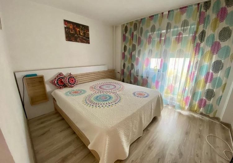 De închiriat | Apartament 3 camere | Zona Piața Sudului - Poză 3