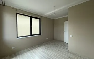 Casă / Vilă cu 4 camere de închiriat - Dezmir - Poză 17