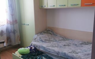 Apartament de vanzare 3 camere , zona de Sud et 4 - Poză 7