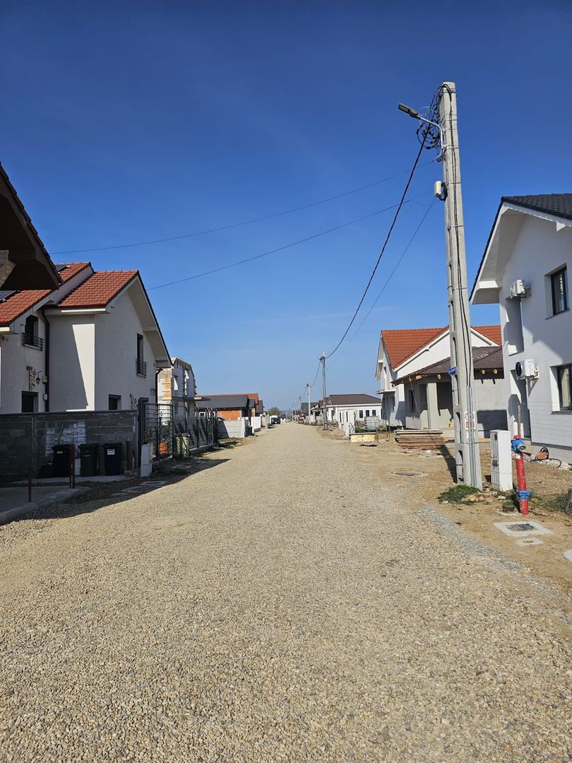 Parcele 640 mp Cihei - Poză 2